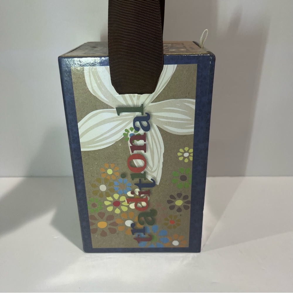 NWT Gypsy Quilt Kit with Colorful Floral Patterns for a 54” x 63” Quilt - Picture 4 of 8